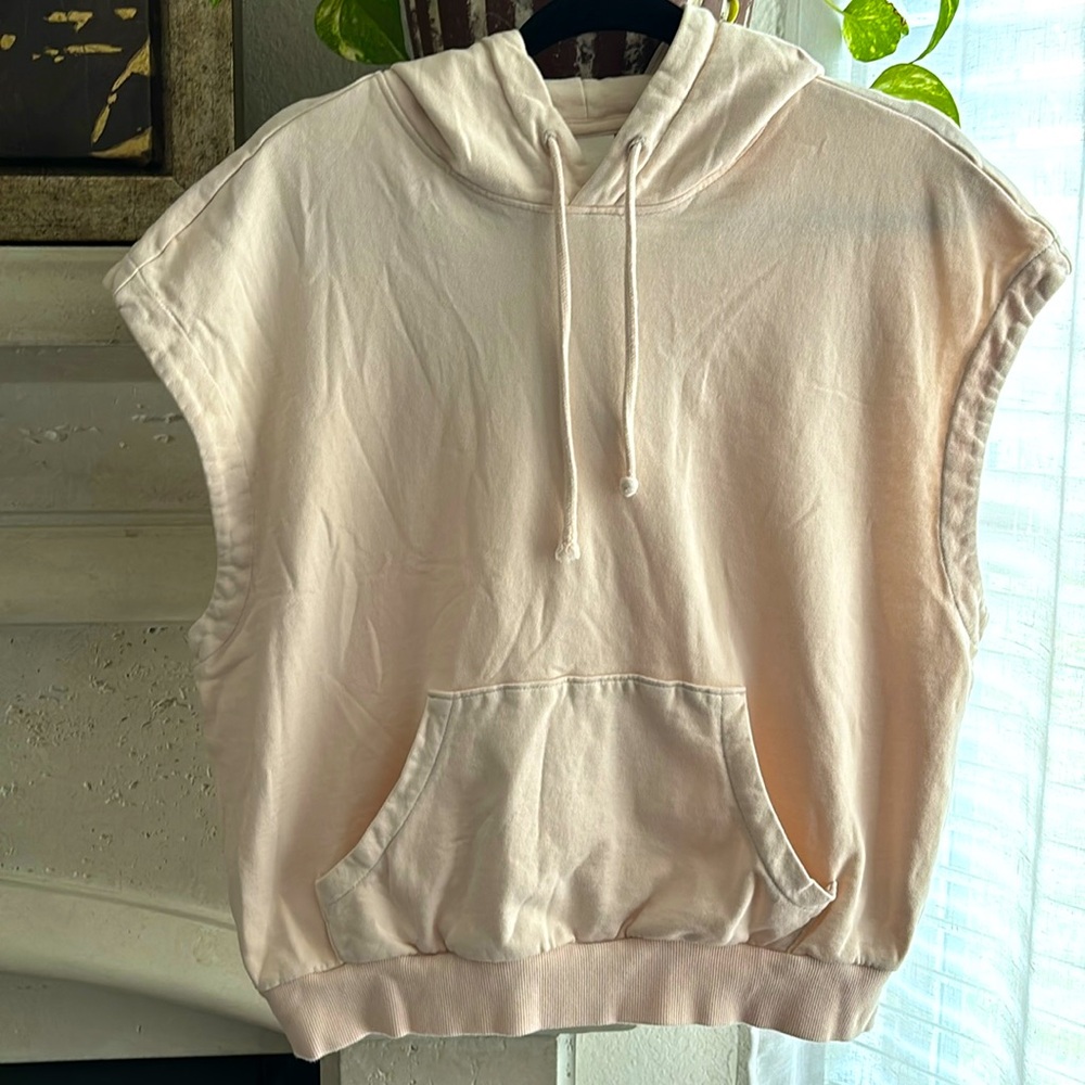 H&M SLEEVELESS HOODIE